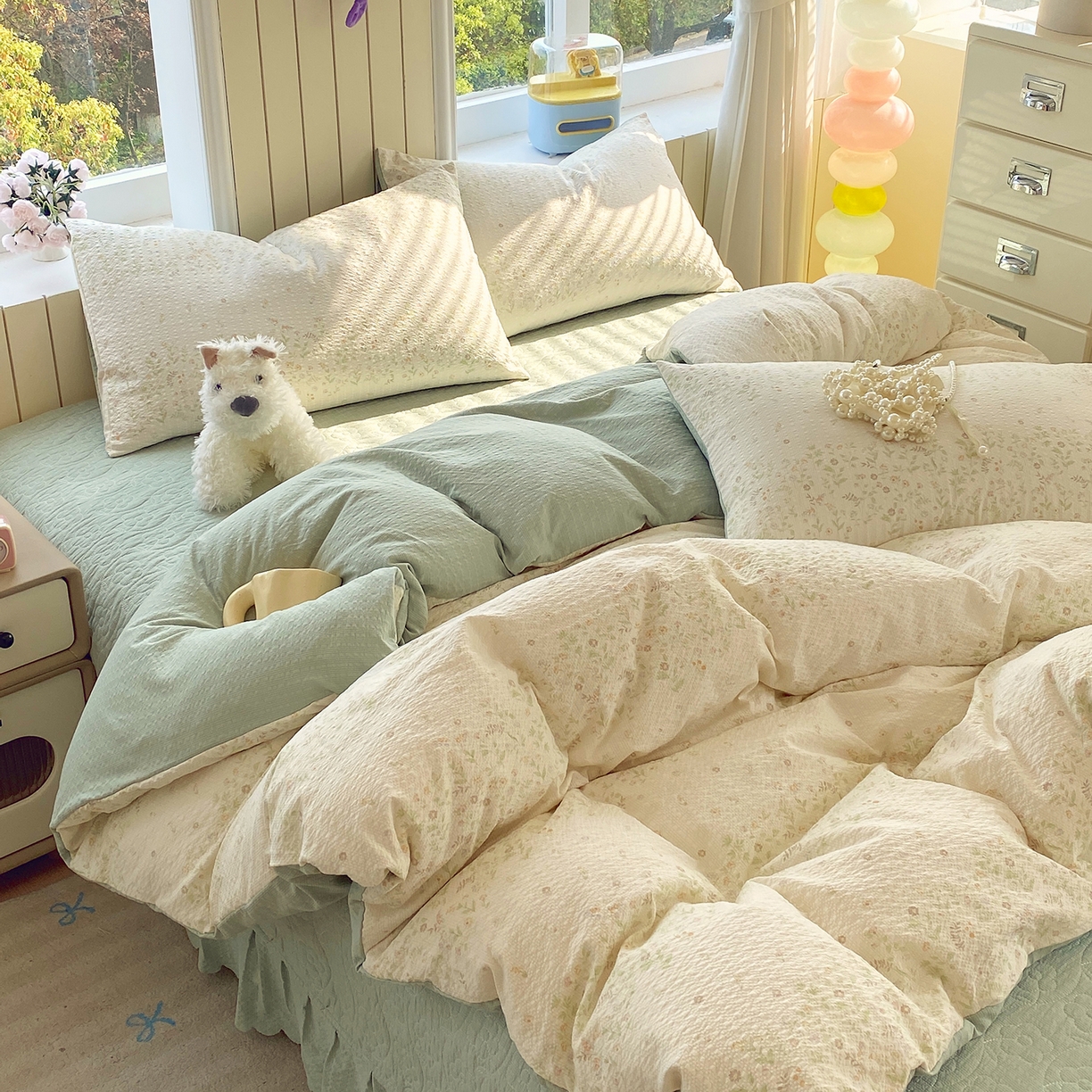 91家纺网 家纺一手货源 找家纺 莱米家纺 2026新款云感泡泡纱双层纱床盖四件套 绿花枝叶