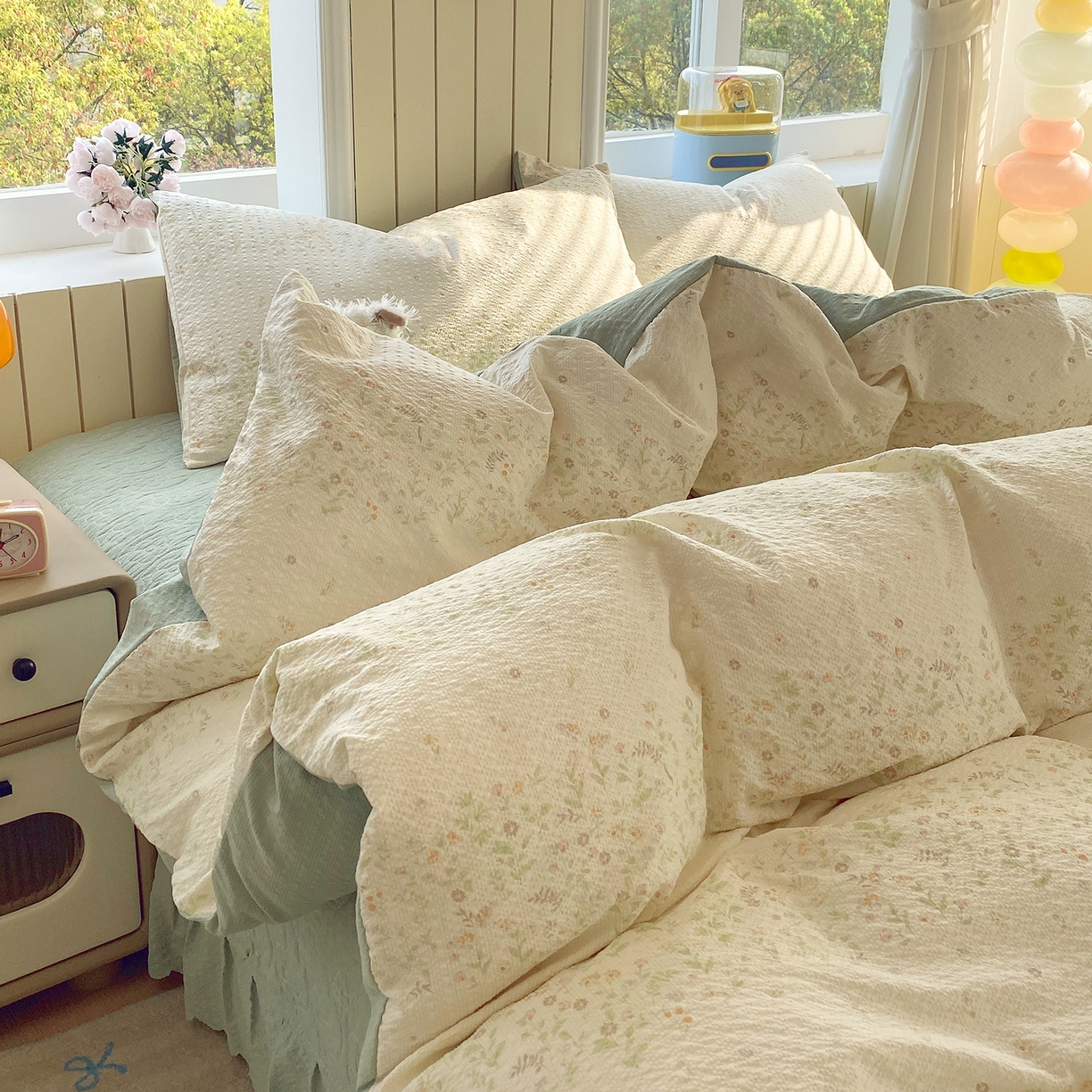 91家纺网 家纺一手货源 找家纺 莱米家纺 2026新款云感泡泡纱双层纱床盖四件套 绿花枝叶