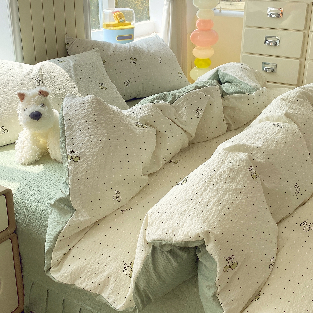 91家纺网 家纺一手货源 找家纺 莱米家纺 2026新款云感泡泡纱双层纱床盖四件套 绿樱桃