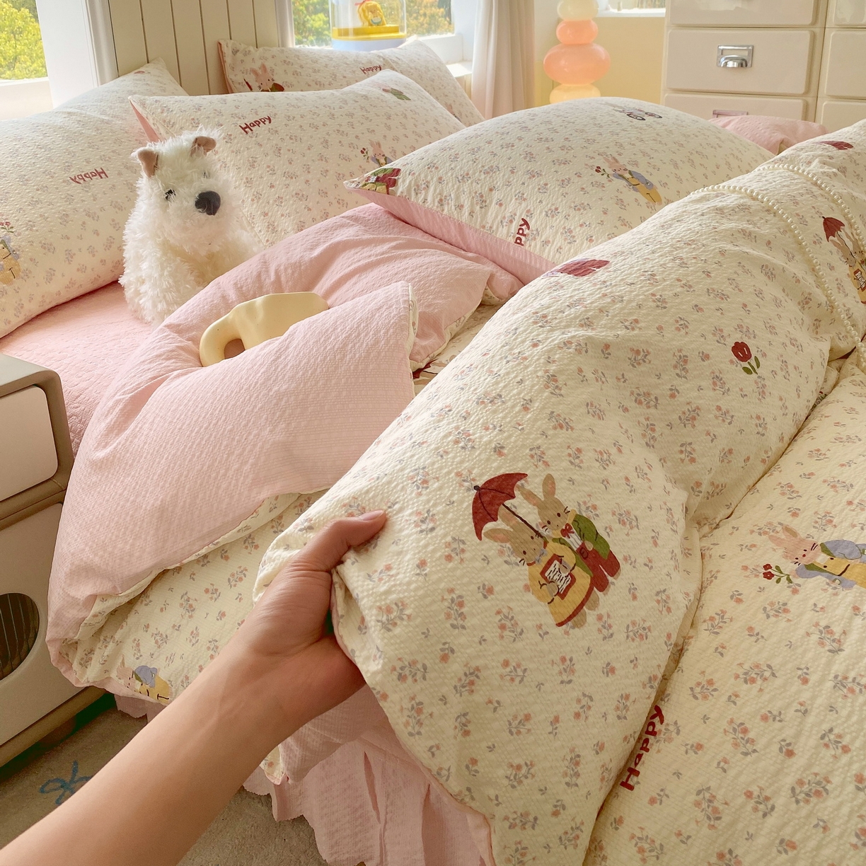 91家纺网 家纺一手货源 找家纺 莱米家纺 2026新款云感泡泡纱双层纱床盖四件套 兔兔之家