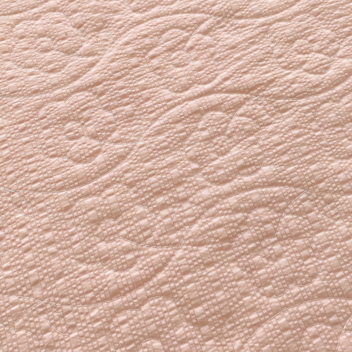 91家纺网 家纺一手货源 找家纺 莱米家纺 2026新款云感泡泡纱双层纱床盖四件套 兔兔之家