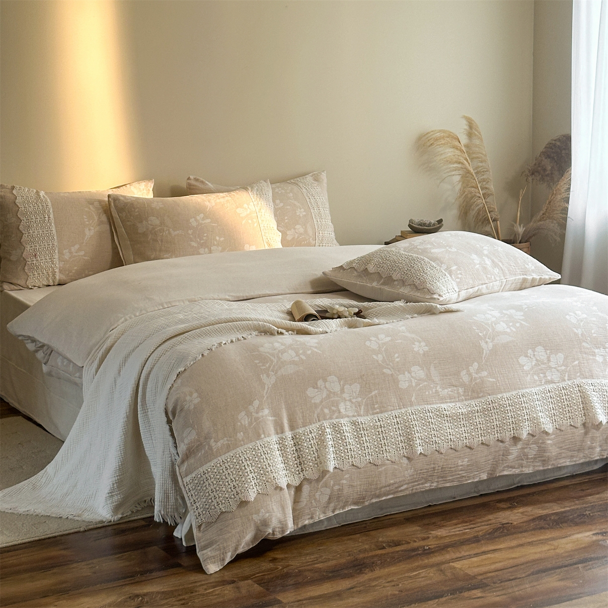 91家纺网 家纺一手货源 找家纺 （总）爱丽丝 2026新款棉麻双层纱四件套-素枝木兮花边款