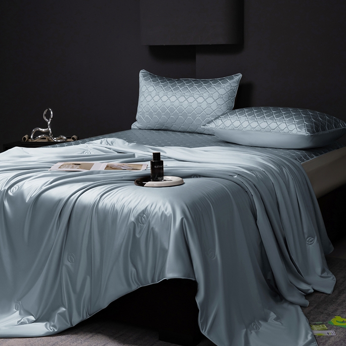 91家纺网 家纺一手货源 找家纺 阿那亚 2026新款冰萃凉感硅胶凉席三件套夏被四件套 冰月蓝