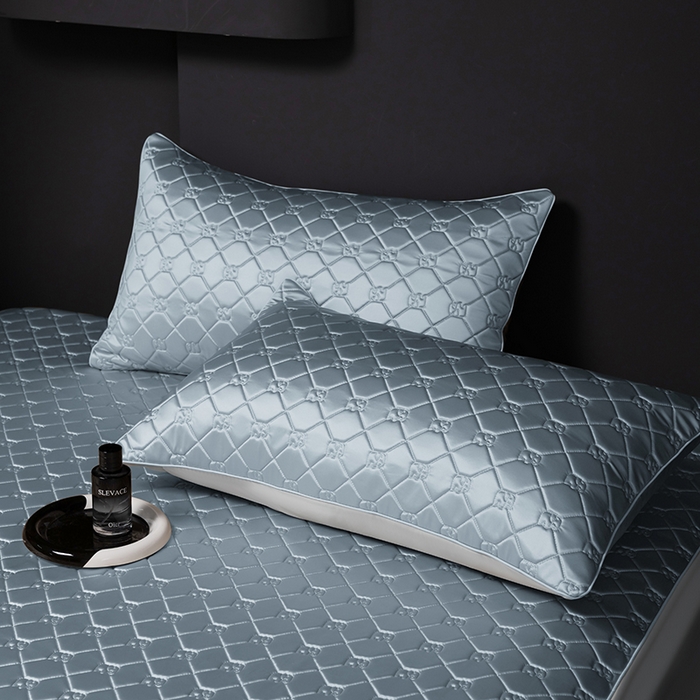 91家纺网 家纺一手货源 找家纺 阿那亚 2026新款冰萃凉感硅胶凉席三件套夏被四件套 冰月蓝