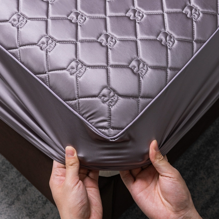 91家纺网 家纺一手货源 找家纺 阿那亚 2026新款冰萃凉感硅胶凉席三件套夏被四件套 凝夜紫