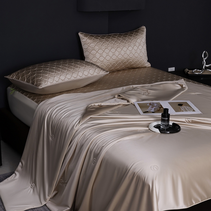 91家纺网 家纺一手货源 找家纺 阿那亚 2026新款冰萃凉感硅胶凉席三件套夏被四件套 香槟金