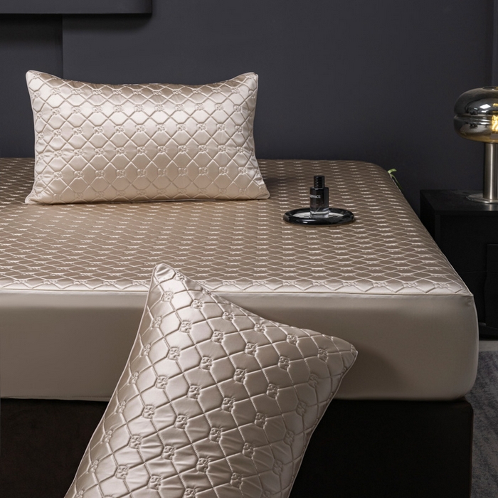 91家纺网 家纺一手货源 找家纺 阿那亚 2026新款冰萃凉感硅胶凉席三件套夏被四件套 香槟金