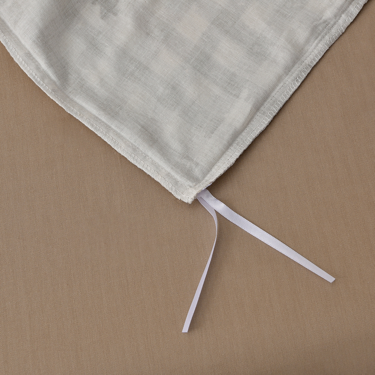 91家纺网 家纺一手货源 找家纺 富安笙 2026新款全棉纯棉双层纱四件套 领结小熊-米