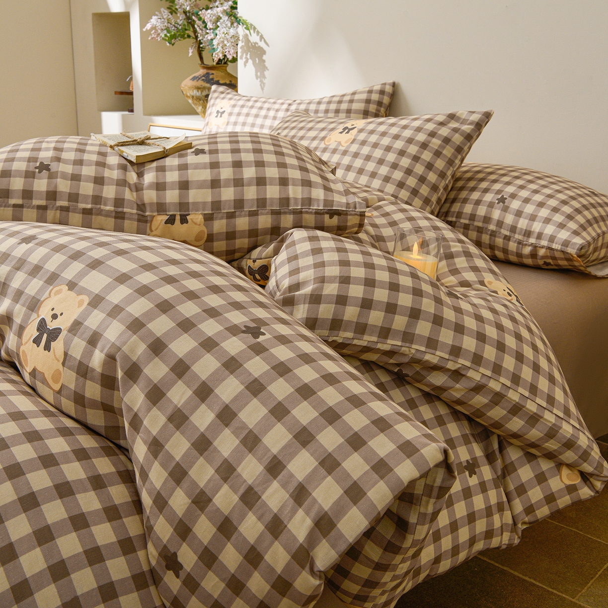 91家纺网 家纺一手货源 找家纺 富安笙 2026新款全棉纯棉双层纱四件套 领结小熊-米