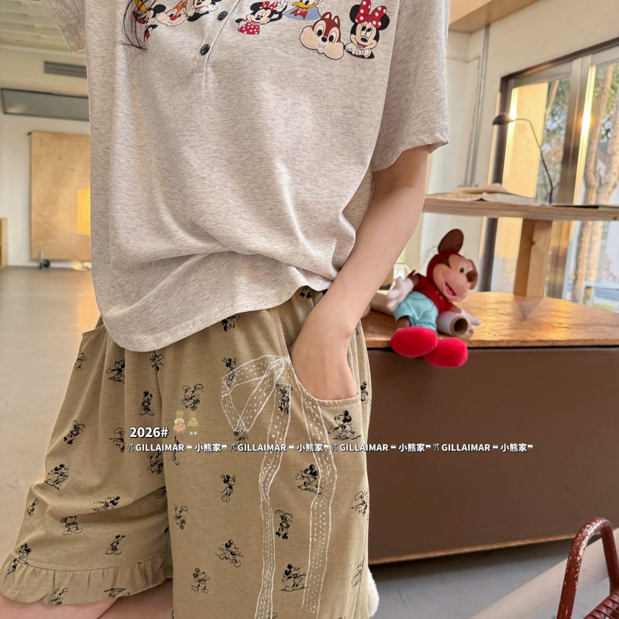 91家纺网 家纺一手货源 找家纺 妍景家居生活馆 2026新款睡衣短裤两件套米奇小小 短裤米奇小小-浅灰