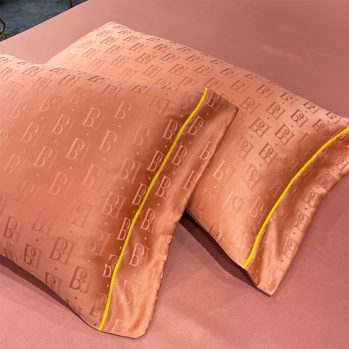 91家纺网 家纺一手货源 找家纺 经年 2026新款60S贡缎提花水洗真丝四件套 巴格莉-艾玛橙