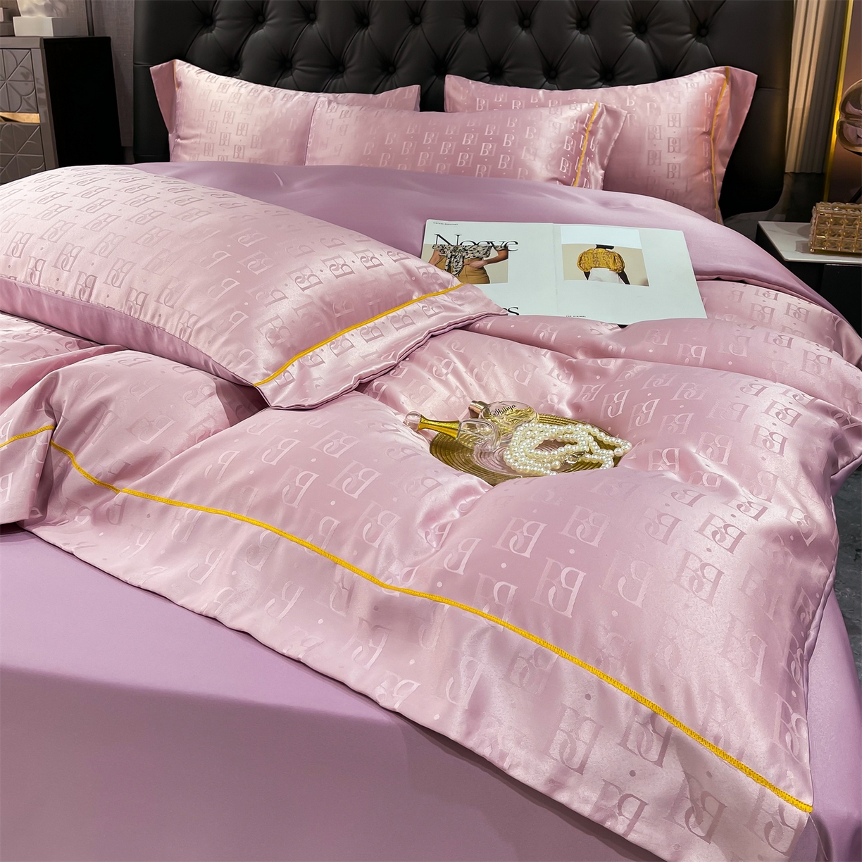 91家纺网 家纺一手货源 找家纺 经年 2026新款60S贡缎提花水洗真丝四件套 巴格莉-玉粉