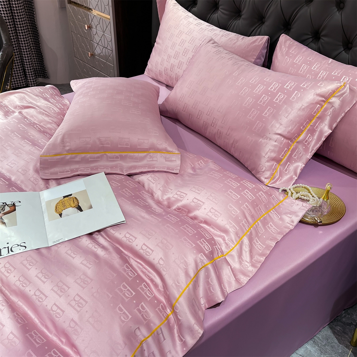 91家纺网 家纺一手货源 找家纺 经年 2026新款60S贡缎提花水洗真丝四件套 巴格莉-玉粉