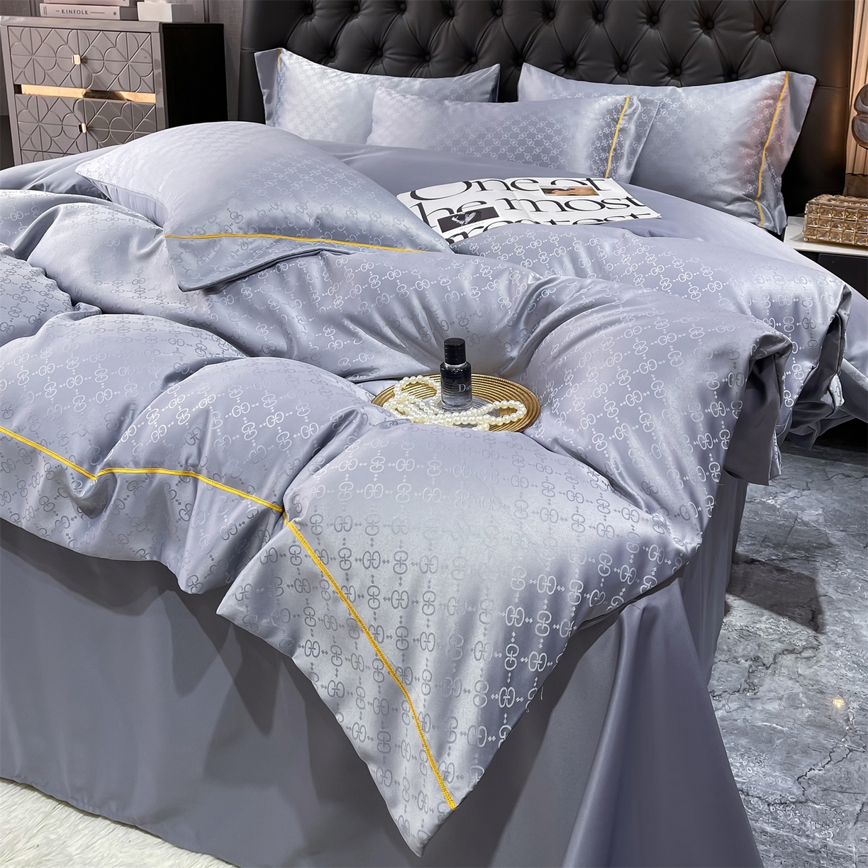 91家纺网 家纺一手货源 找家纺 经年 2026新款60S贡缎提花水洗真丝四件套 格调-石灰