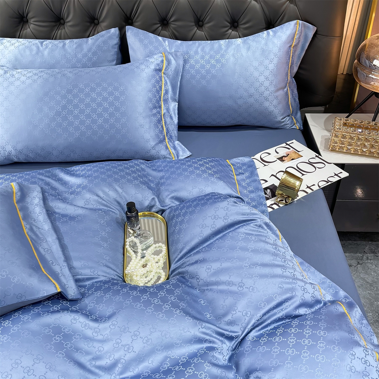 91家纺网 家纺一手货源 找家纺 经年 2026新款60S贡缎提花水洗真丝四件套 格调-艳兰