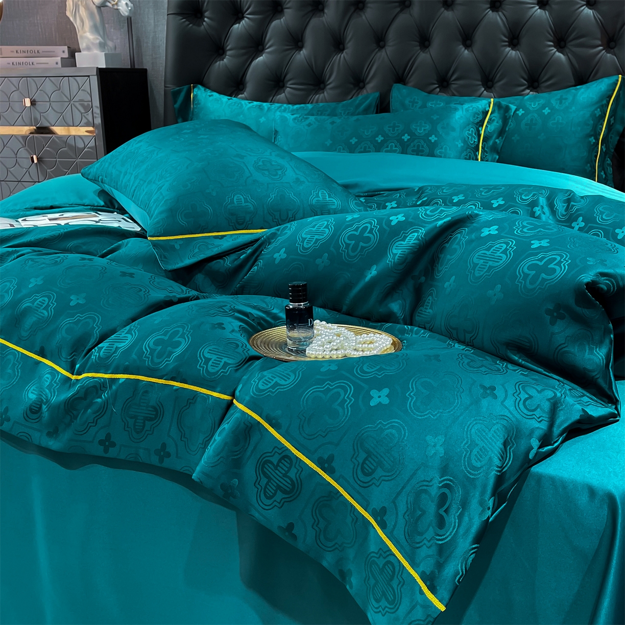 91家纺网 家纺一手货源 找家纺 经年 2026新款60S贡缎提花水洗真丝四件套 赛琳-时尚绿