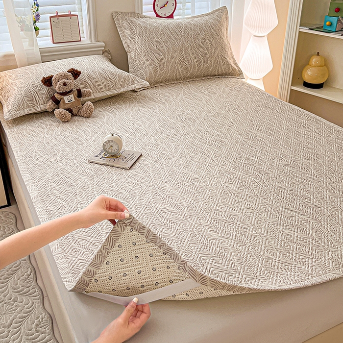 91家纺网 家纺一手货源 找家纺 忆生活家纺 2026新款A类全棉老粗布软凉席夹棉床盖可机洗 海草