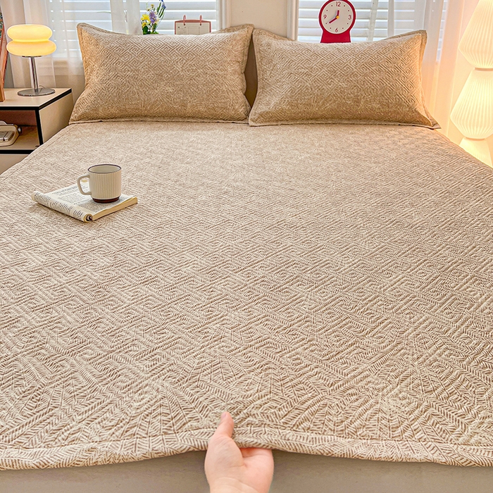 91家纺网 家纺一手货源 找家纺 忆生活家纺 2026新款A类全棉老粗布软凉席夹棉床盖可机洗 麦浪织纹