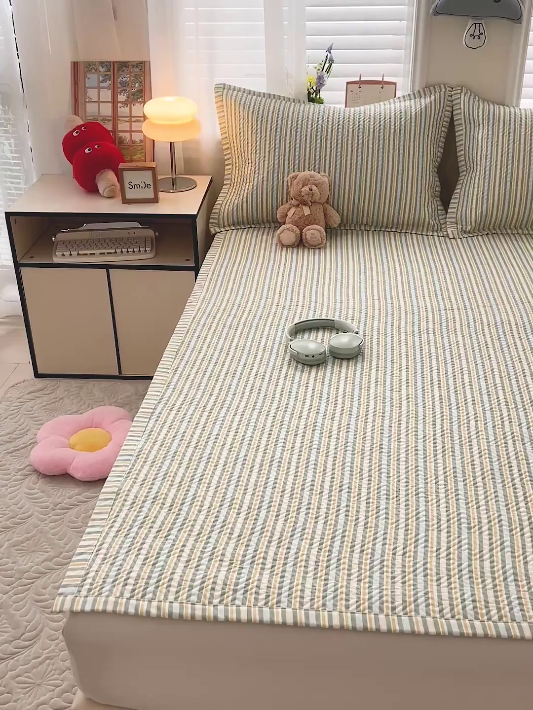 91家纺网 家纺一手货源 找家纺 忆生活家纺 2026新款A类全棉老粗布软凉席夹棉床盖可机洗 条纹绿