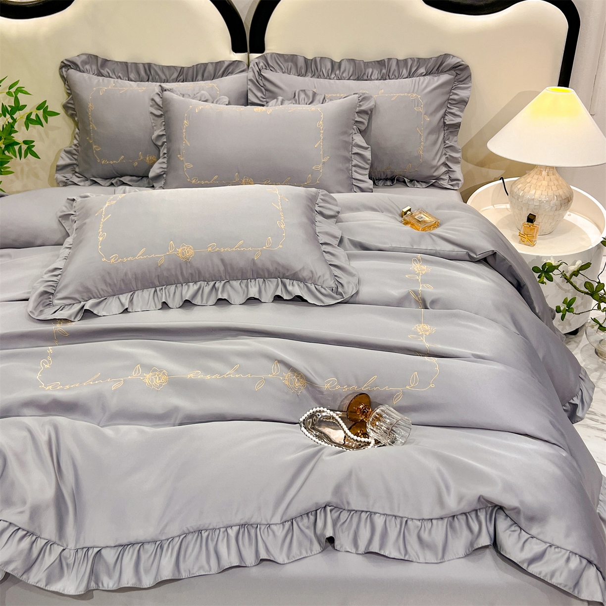 91家纺网 家纺一手货源 找家纺 经年 2026新款水洗真丝韩版四件套 一世-灰