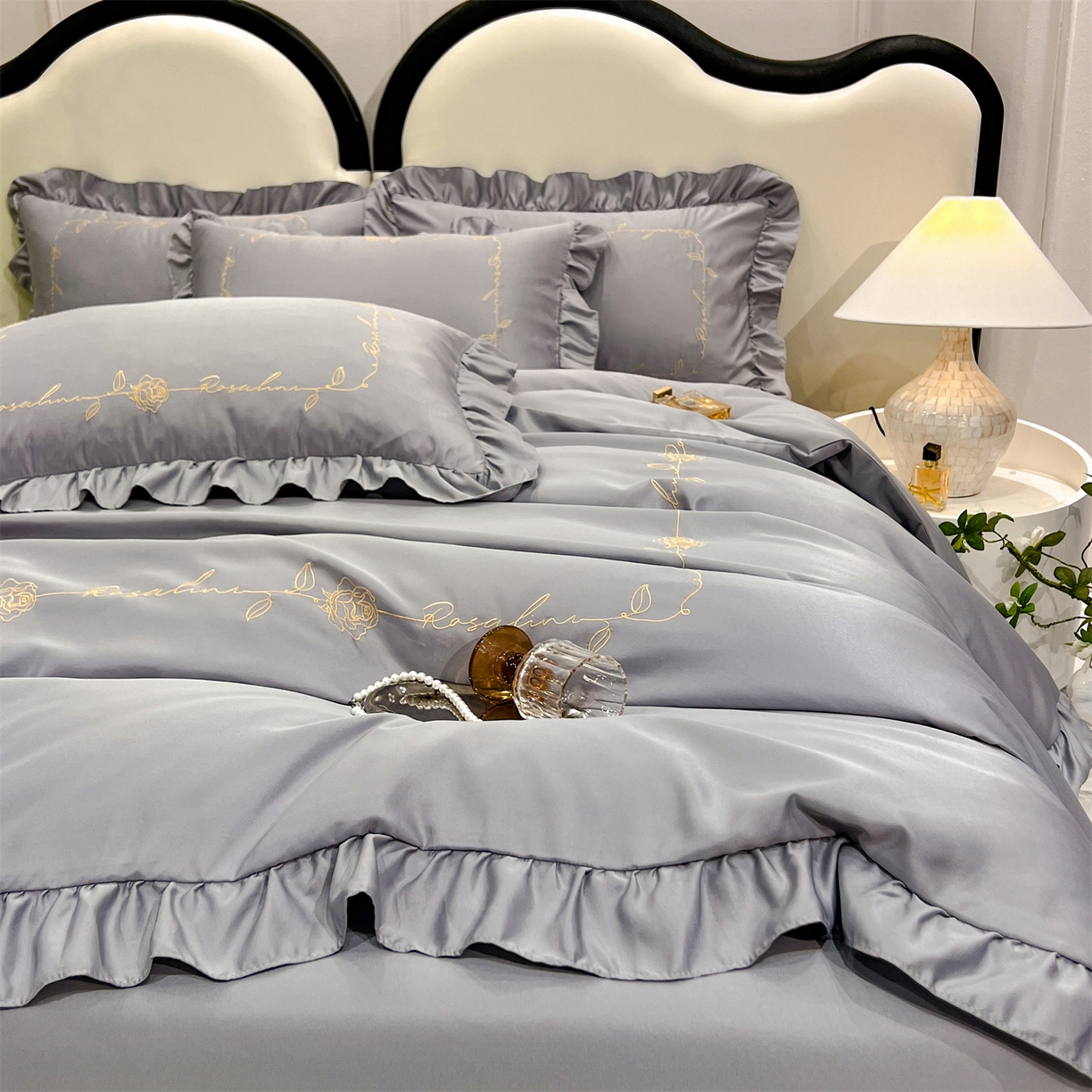 91家纺网 家纺一手货源 找家纺 经年 2026新款水洗真丝韩版四件套 一世-灰