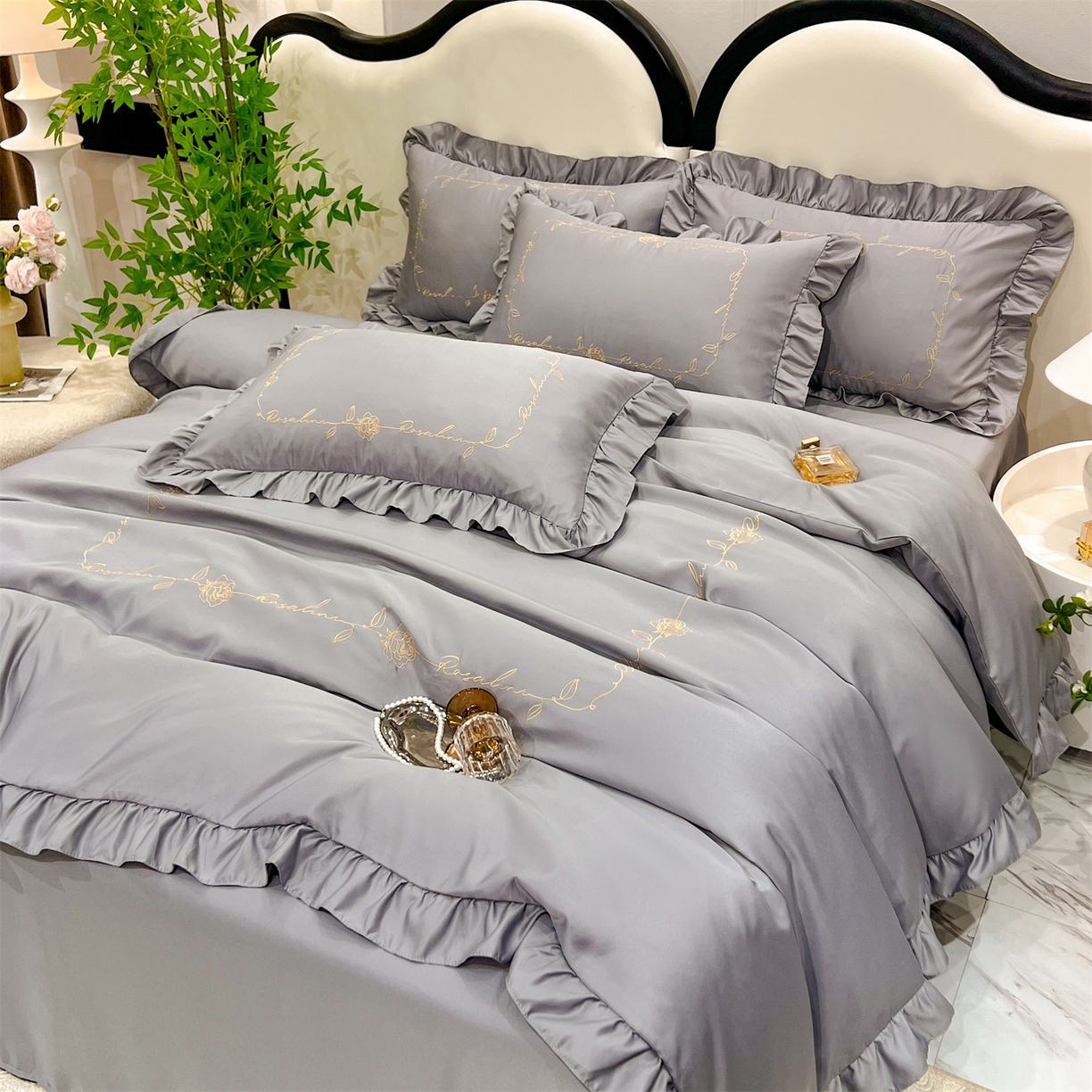 91家纺网 家纺一手货源 找家纺 经年 2026新款水洗真丝韩版四件套 一世-灰