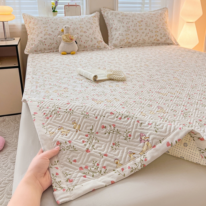 忆生活家纺 2026新款A类全棉老粗布软凉席夹棉床盖可机洗 鸭鸭春游