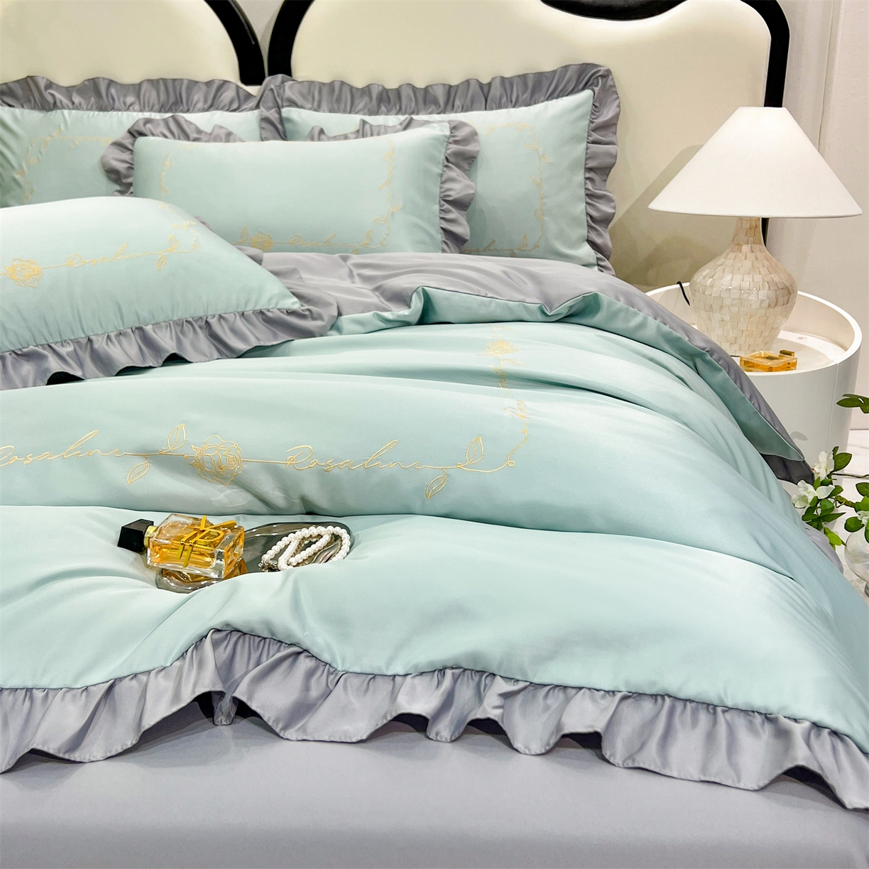 91家纺网 家纺一手货源 找家纺 经年 2026新款水洗真丝韩版四件套 一世-抹茶浅灰