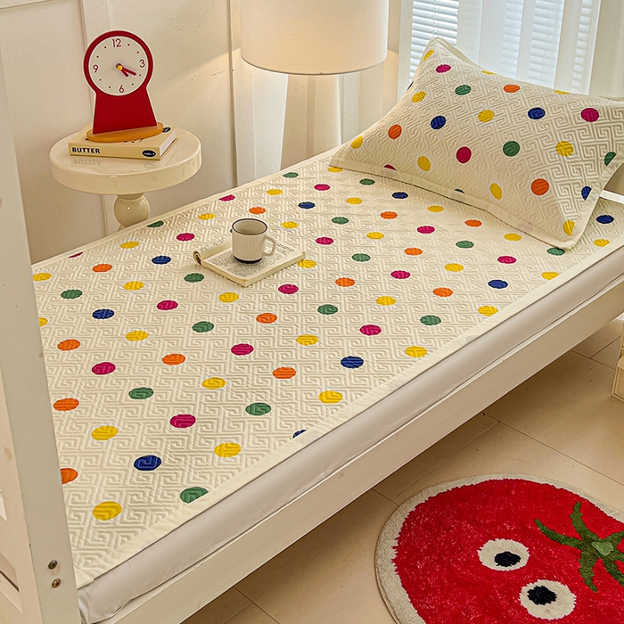 91家纺网 家纺一手货源 找家纺 忆生活家纺 2026新款学生床全棉老粗布软凉席夹棉床盖 彩色波点