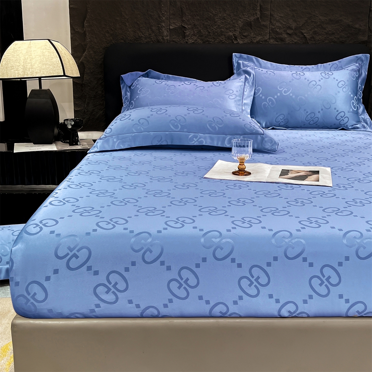 91家纺网 家纺一手货源 找家纺 经年 2026新款水洗真丝提花床笠单床笠床笠单件 洛克-宝蓝