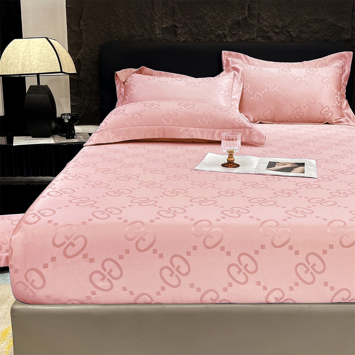 91家纺网 家纺一手货源 找家纺 经年 2026新款水洗真丝提花床笠单床笠床笠单件 洛克-粉玉