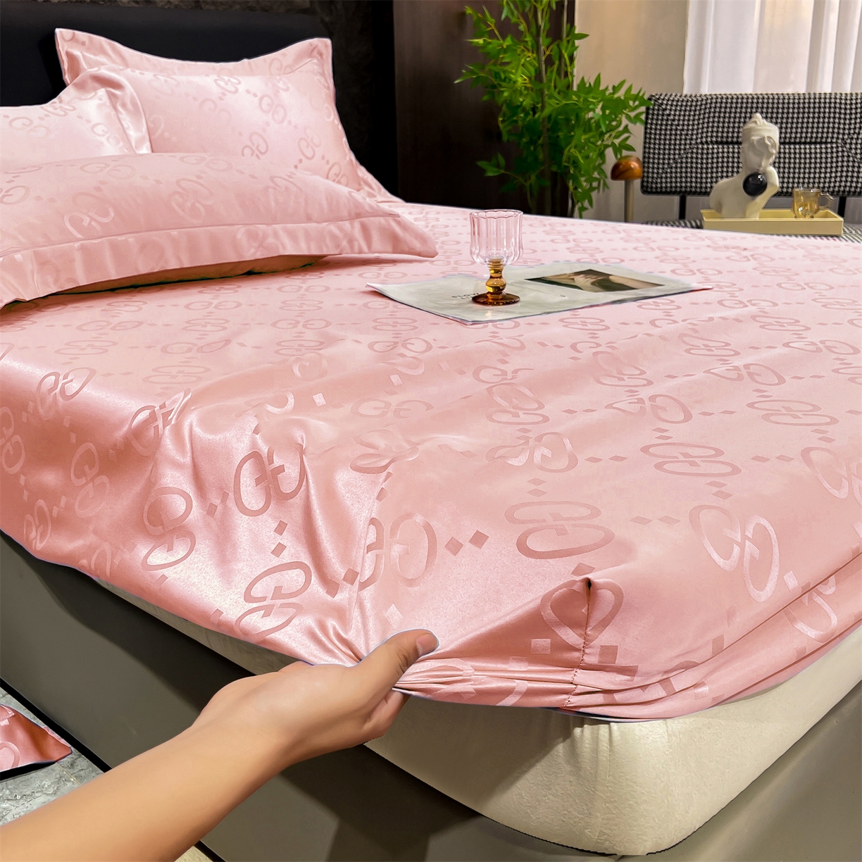 91家纺网 家纺一手货源 找家纺 经年 2026新款水洗真丝提花床笠单床笠床笠单件 洛克-粉玉