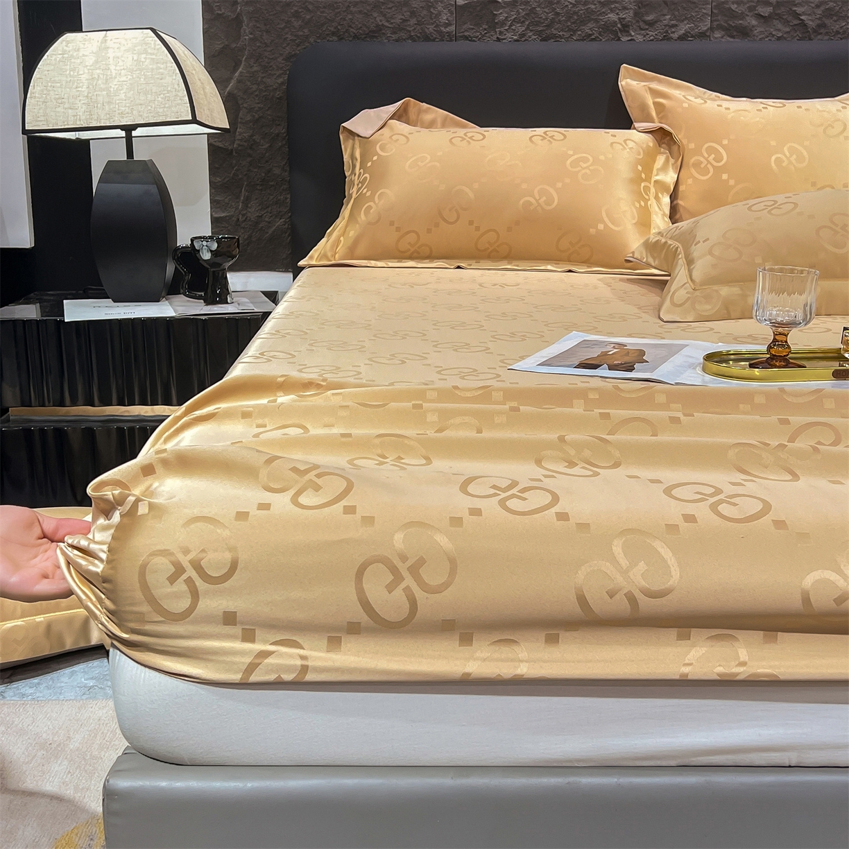 91家纺网 家纺一手货源 找家纺 经年 2026新款水洗真丝提花床笠单床笠床笠单件 洛克-香槟