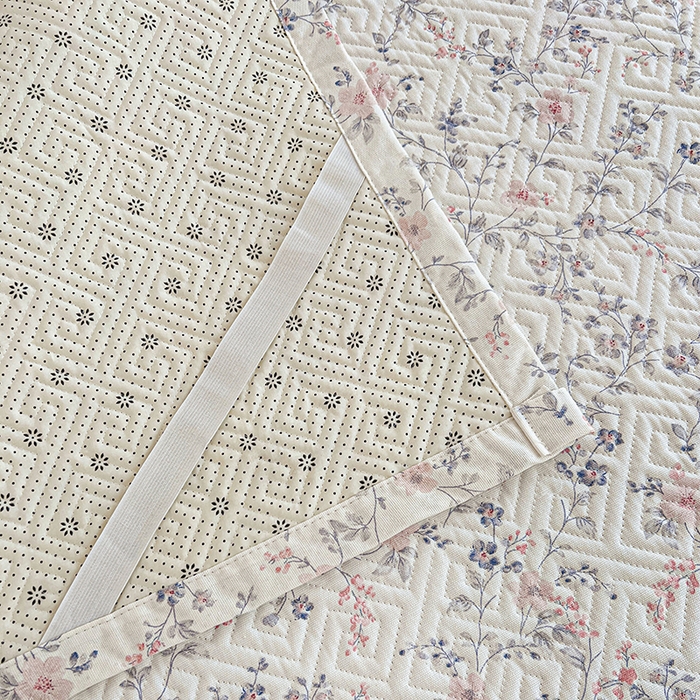 91家纺网 家纺一手货源 找家纺 忆生活家纺 2026新款学生床全棉老粗布软凉席夹棉床盖 叶语