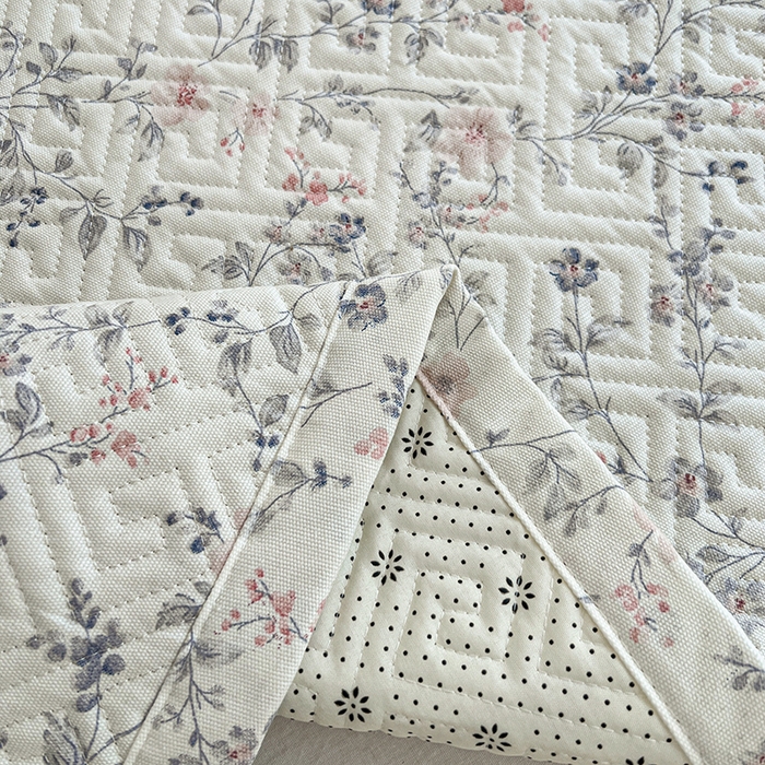 91家纺网 家纺一手货源 找家纺 忆生活家纺 2026新款学生床全棉老粗布软凉席夹棉床盖 叶语