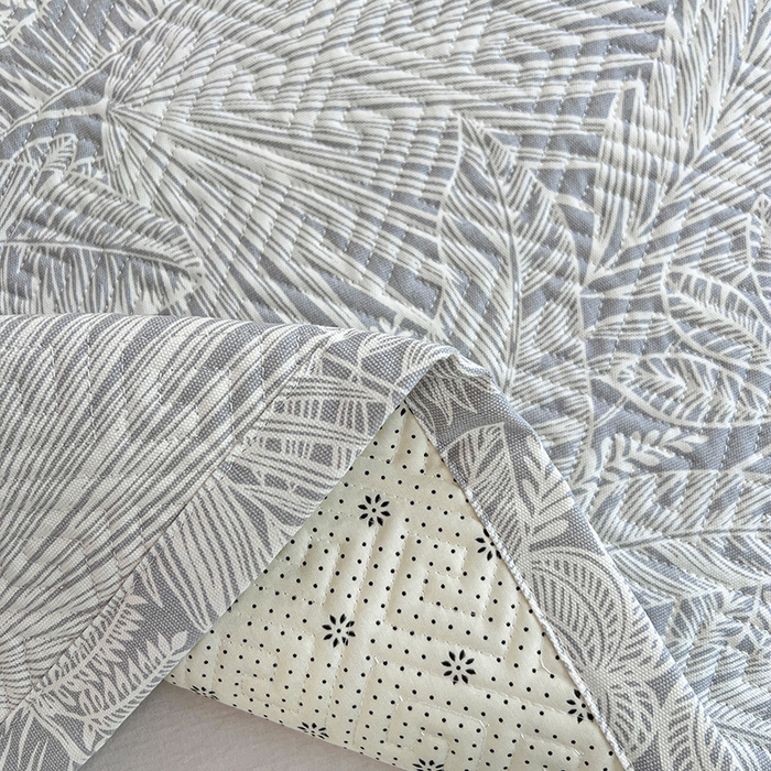 91家纺网 家纺一手货源 找家纺 忆生活家纺 2026新款学生床全棉老粗布软凉席夹棉床盖 枝繁叶茂