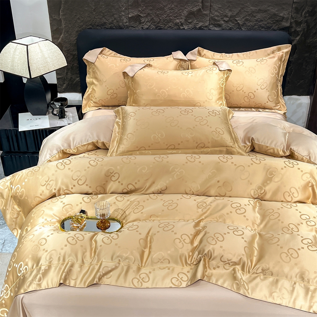 91家纺网 家纺一手货源 找家纺 经年 2026新款水洗真丝提花单被套被套单件 洛克-香槟