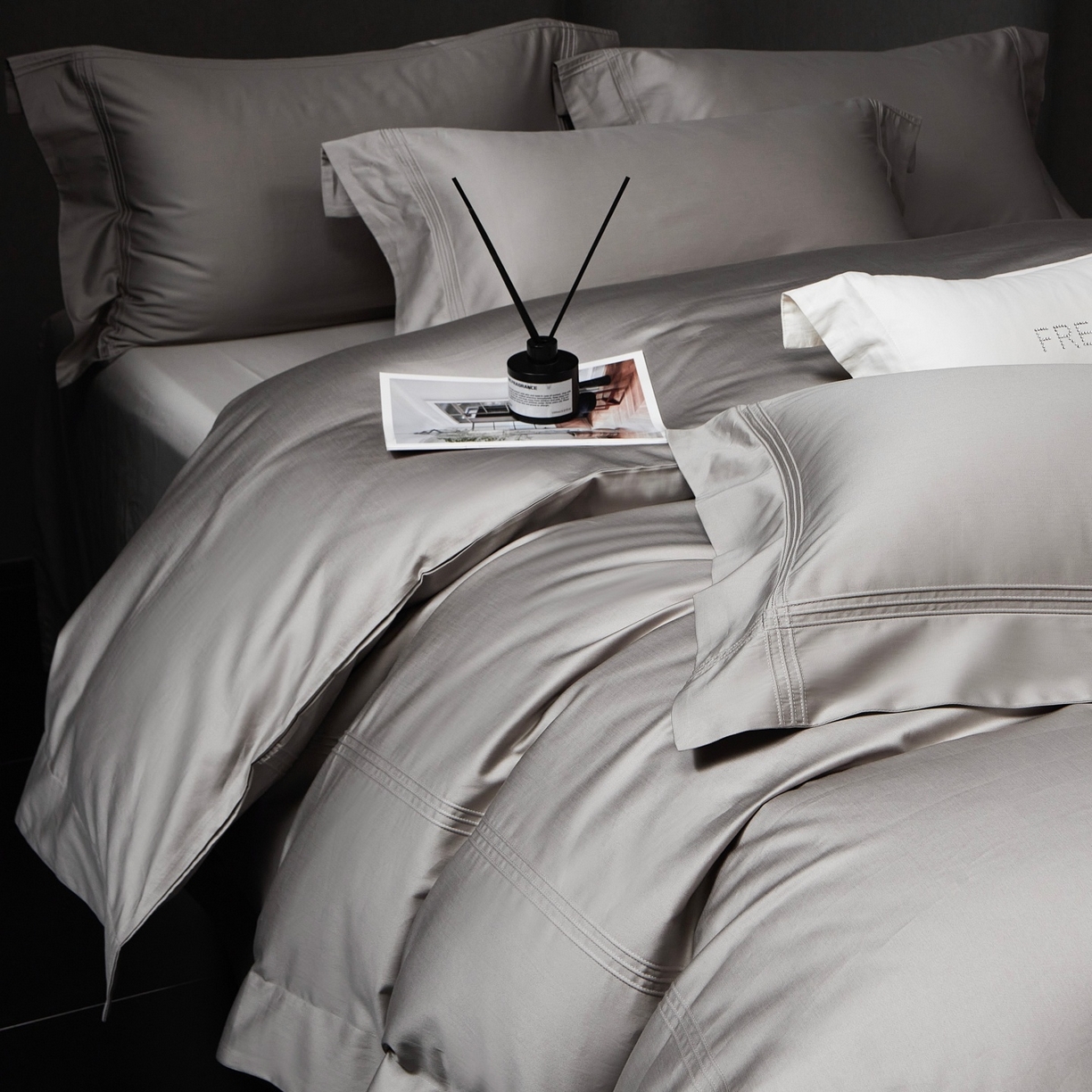 91家纺网 家纺一手货源 找家纺 （总）时亿家居 2026新款轻奢酒店风纯棉长绒棉四件套-曼哈顿