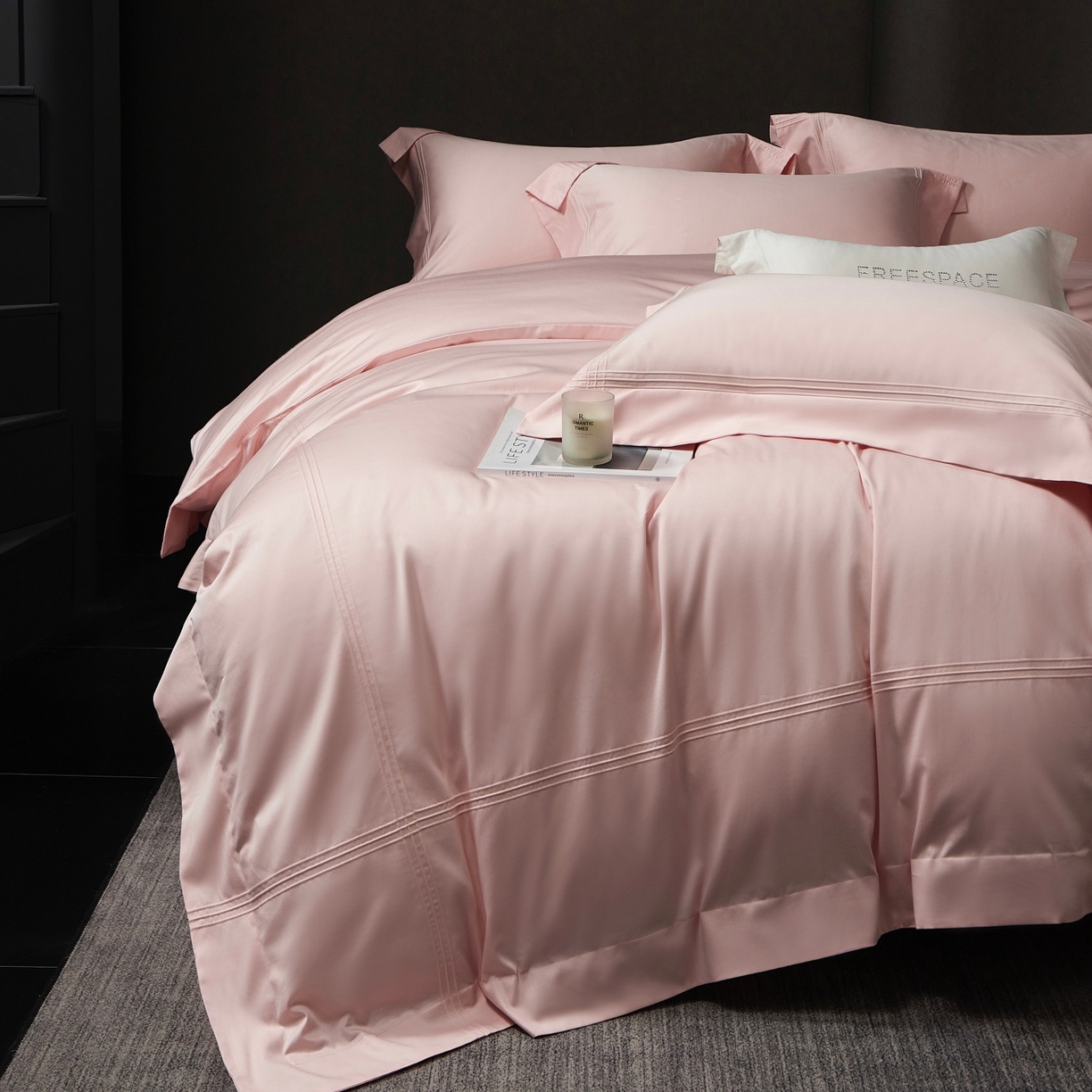 91家纺网 家纺一手货源 找家纺 时亿家居 2026新款轻奢酒店风纯棉长绒棉四件套-曼哈顿 曼哈顿-粉