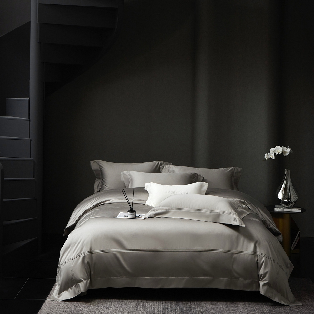 91家纺网 家纺一手货源 找家纺 时亿家居 2026新款轻奢酒店风纯棉长绒棉四件套-曼哈顿 曼哈顿-灰