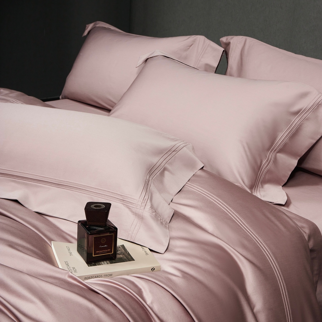 91家纺网 家纺一手货源 找家纺 时亿家居 2026新款轻奢酒店风纯棉长绒棉四件套-曼哈顿 曼哈顿-紫