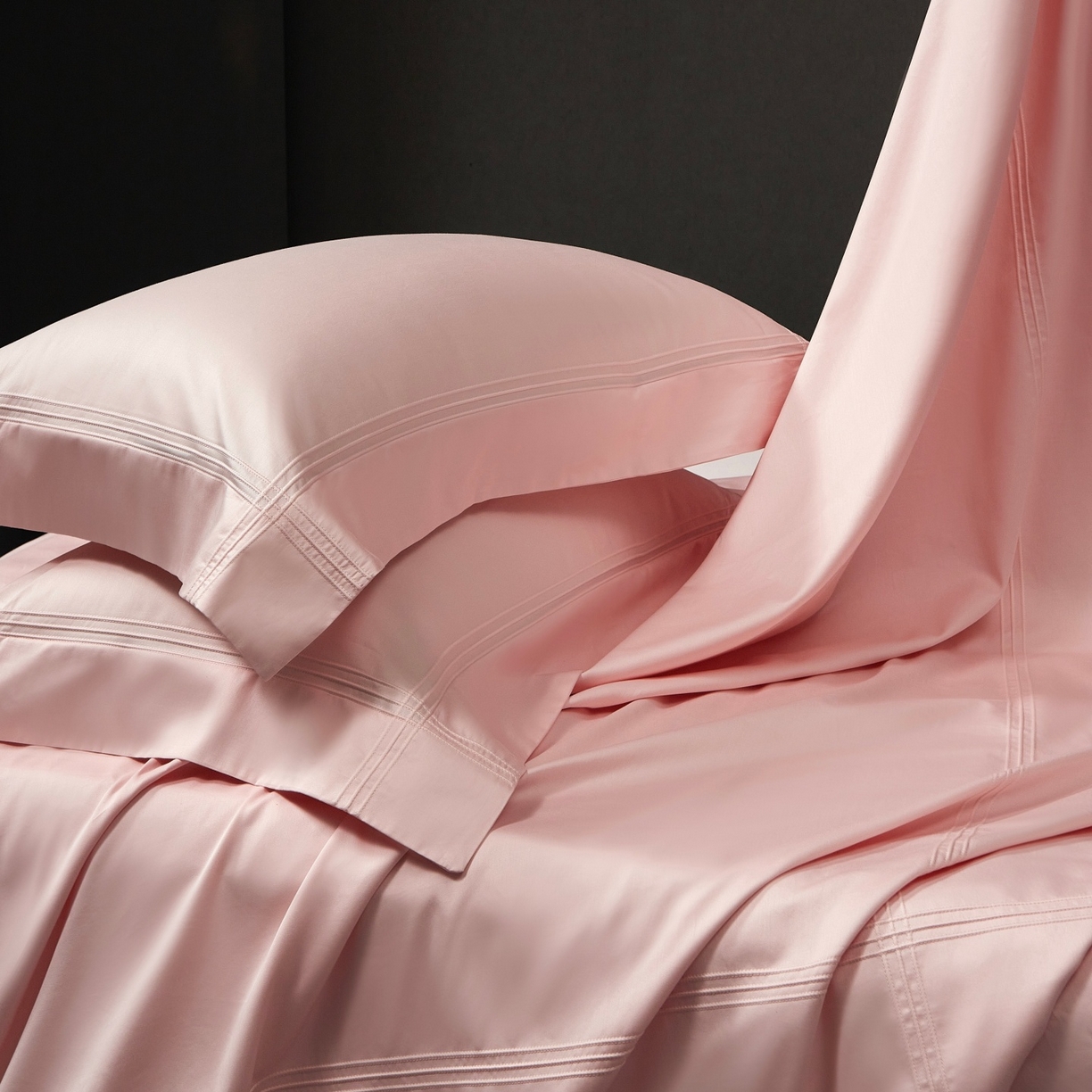 91家纺网 家纺一手货源 找家纺 时亿家居 2026新款轻奢酒店风纯棉长绒棉四件套-曼哈顿 曼哈顿-粉