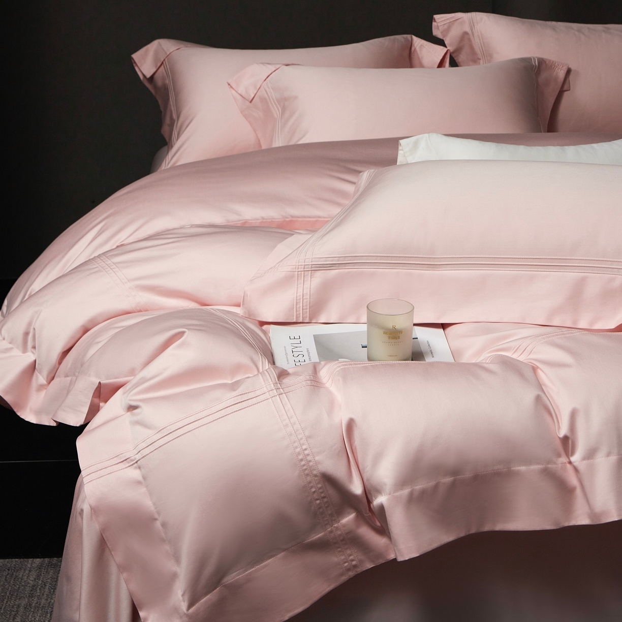 91家纺网 家纺一手货源 找家纺 时亿家居 2026新款轻奢酒店风纯棉长绒棉四件套-曼哈顿 曼哈顿-粉