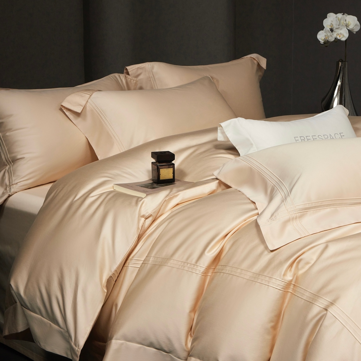 91家纺网 家纺一手货源 找家纺 时亿家居 2026新款轻奢酒店风纯棉长绒棉四件套-曼哈顿 曼哈顿-浅香槟