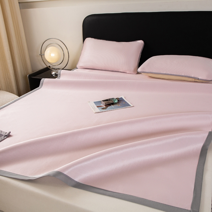 91家纺网 家纺一手货源 找家纺 春寻家纺 2026春夏新款千鸟格碳光冰丝席复合三明治款凉席席子 千鸟格-粉色-床席款