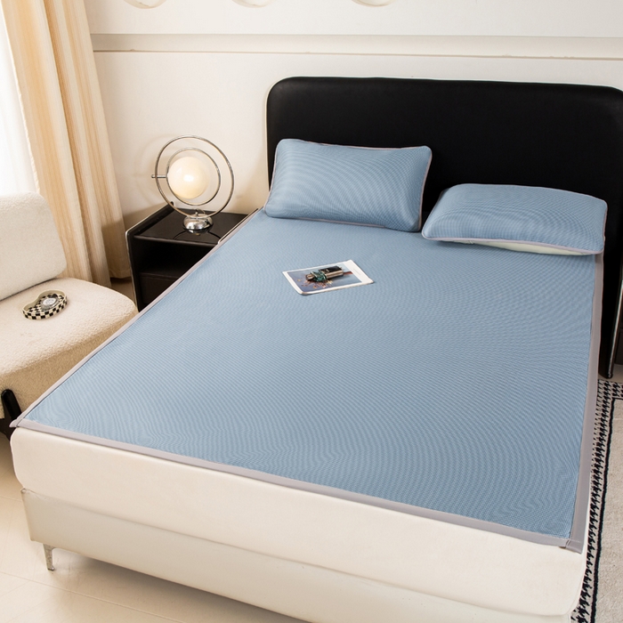 91家纺网 家纺一手货源 找家纺 春寻家纺 2026春夏新款千鸟格碳光冰丝席复合三明治款凉席席子 千鸟格-蓝色-床席款