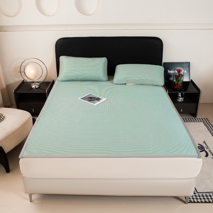 91家纺网 家纺一手货源 找家纺 春寻家纺 2026春夏新款千鸟格碳光冰丝席复合三明治款凉席席子 千鸟格-墨绿-床席款