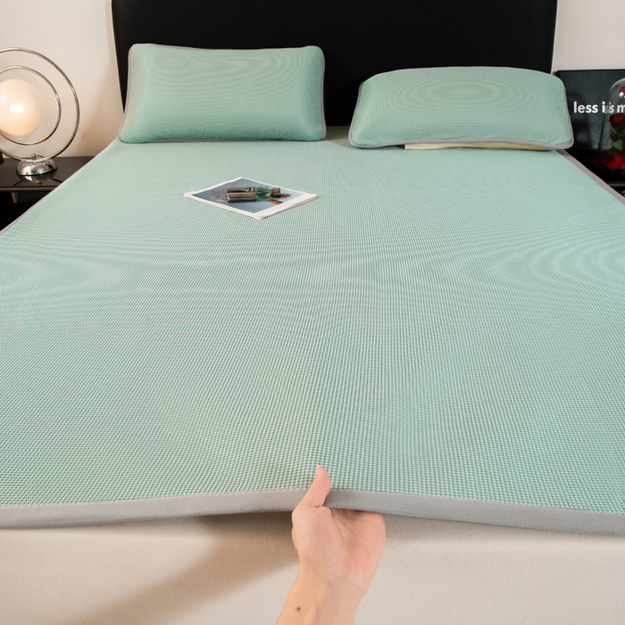 91家纺网 家纺一手货源 找家纺 春寻家纺 2026春夏新款千鸟格碳光冰丝席复合三明治款凉席席子 千鸟格-墨绿-床席款