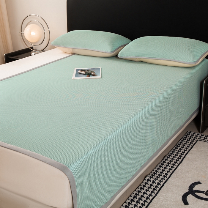 91家纺网 家纺一手货源 找家纺 春寻家纺 2026春夏新款千鸟格碳光冰丝席复合三明治款凉席席子 千鸟格-墨绿-床席款