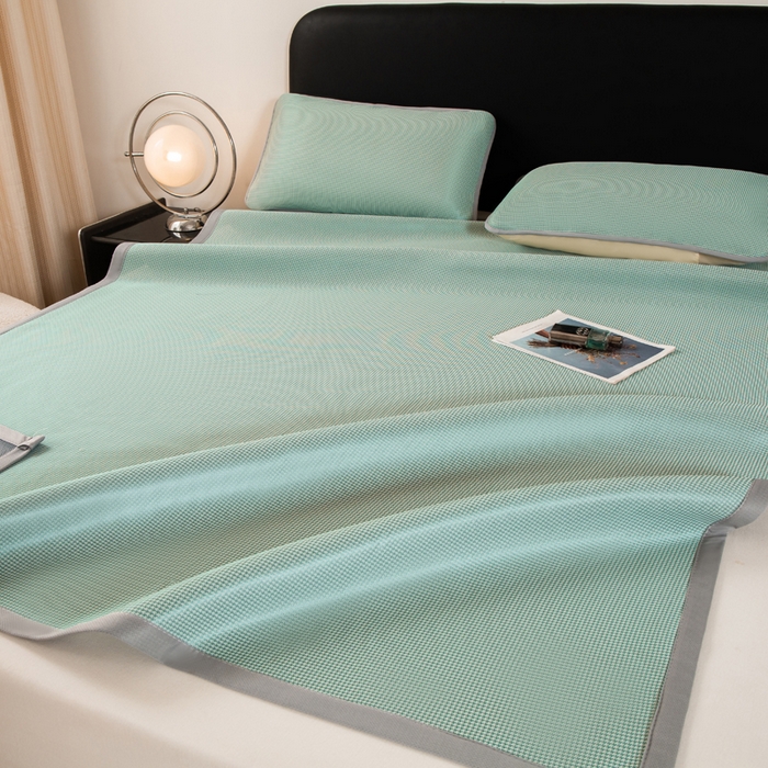 91家纺网 家纺一手货源 找家纺 春寻家纺 2026春夏新款千鸟格碳光冰丝席复合三明治款凉席席子 千鸟格-墨绿-床席款